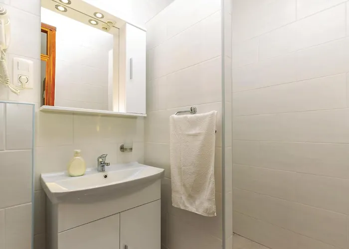 Cozy In With Wifi Appartement Crikvenica